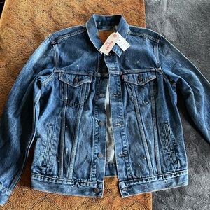 NWT Levi jacket Large